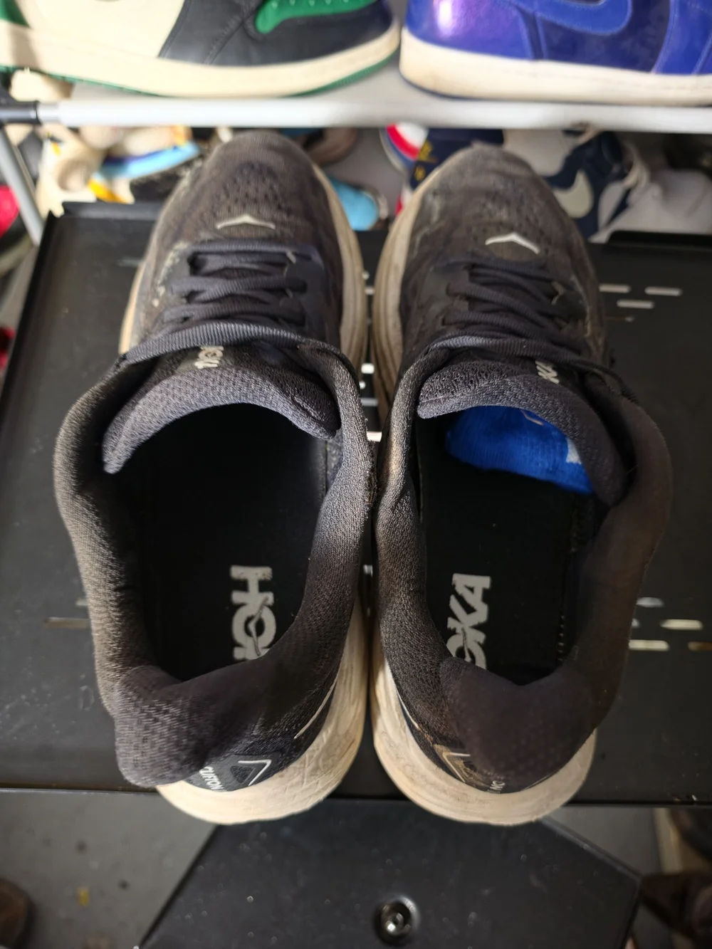 🔥 Hoka Men's Clifton 10 Men Size 11 Black and Beige Athletic Running Shoes